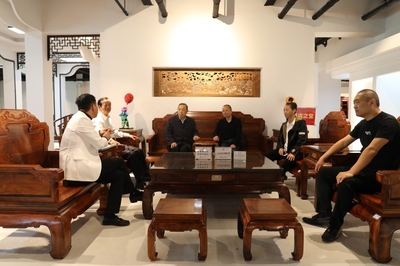 楊志明會(huì)長考察調(diào)研紅木分會(huì)，助推會(huì)務(wù)服務(wù)提質(zhì)升級(jí)
